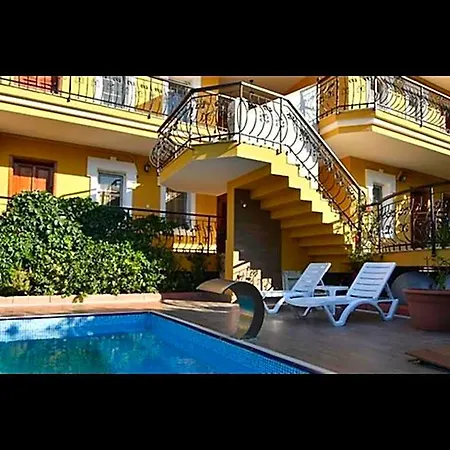 Uzun Hotel
