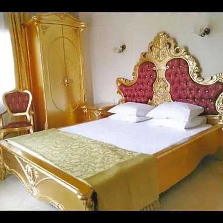 Uzun Hotel Ayvalik