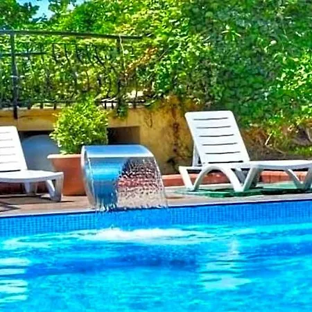 Uzun Hotel 3*